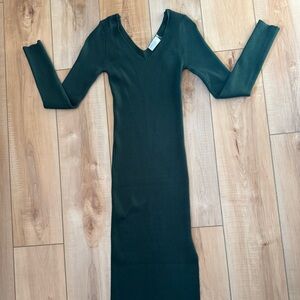 Baltic Born Dress Forum Dark Green Long Sleeve Midi Sweater Dress Medium